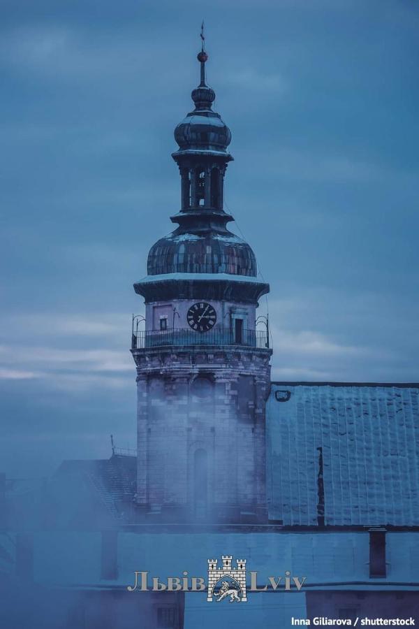 Двокімнатна Квартира В Центрі Міста Lviv Dış mekan fotoğraf